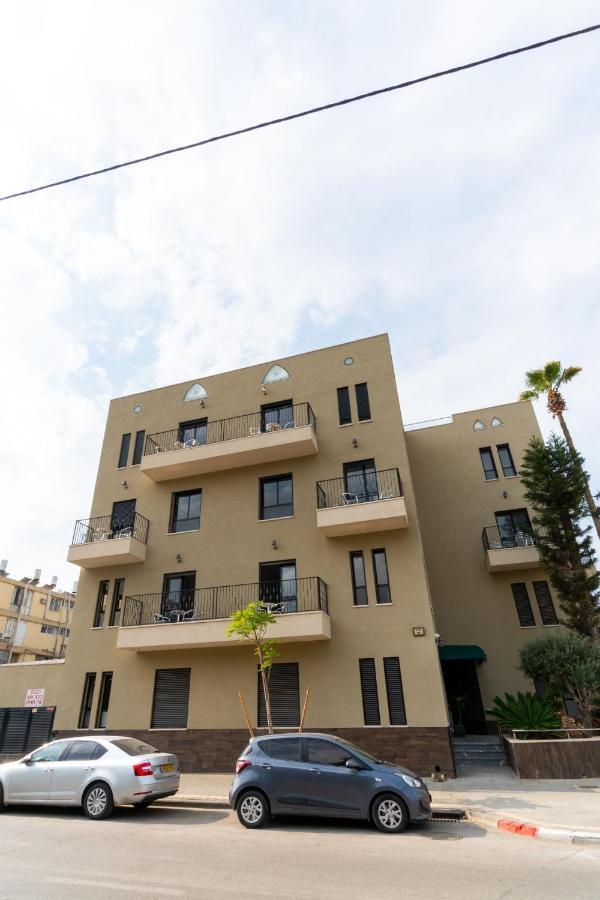 Nahal Oz 33 Aparthotel Bat Yam Eksteriør bilde